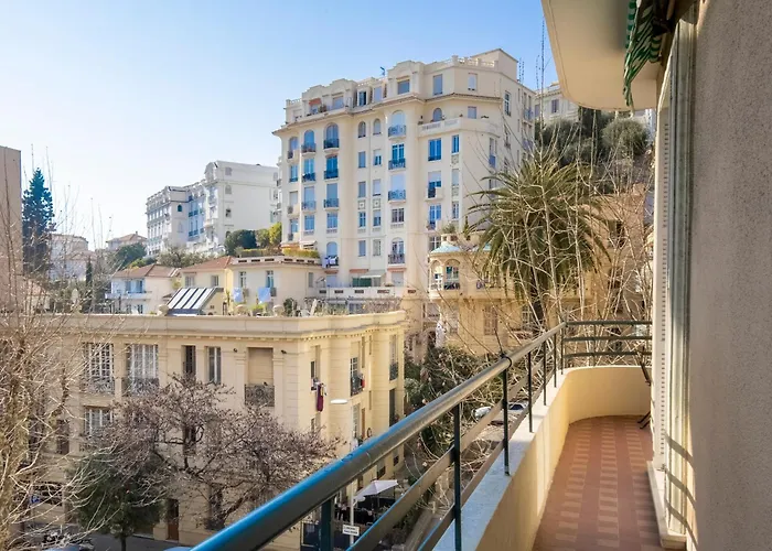 * Le Provencal * Cosy Flat 3 Min Walk From The Sea