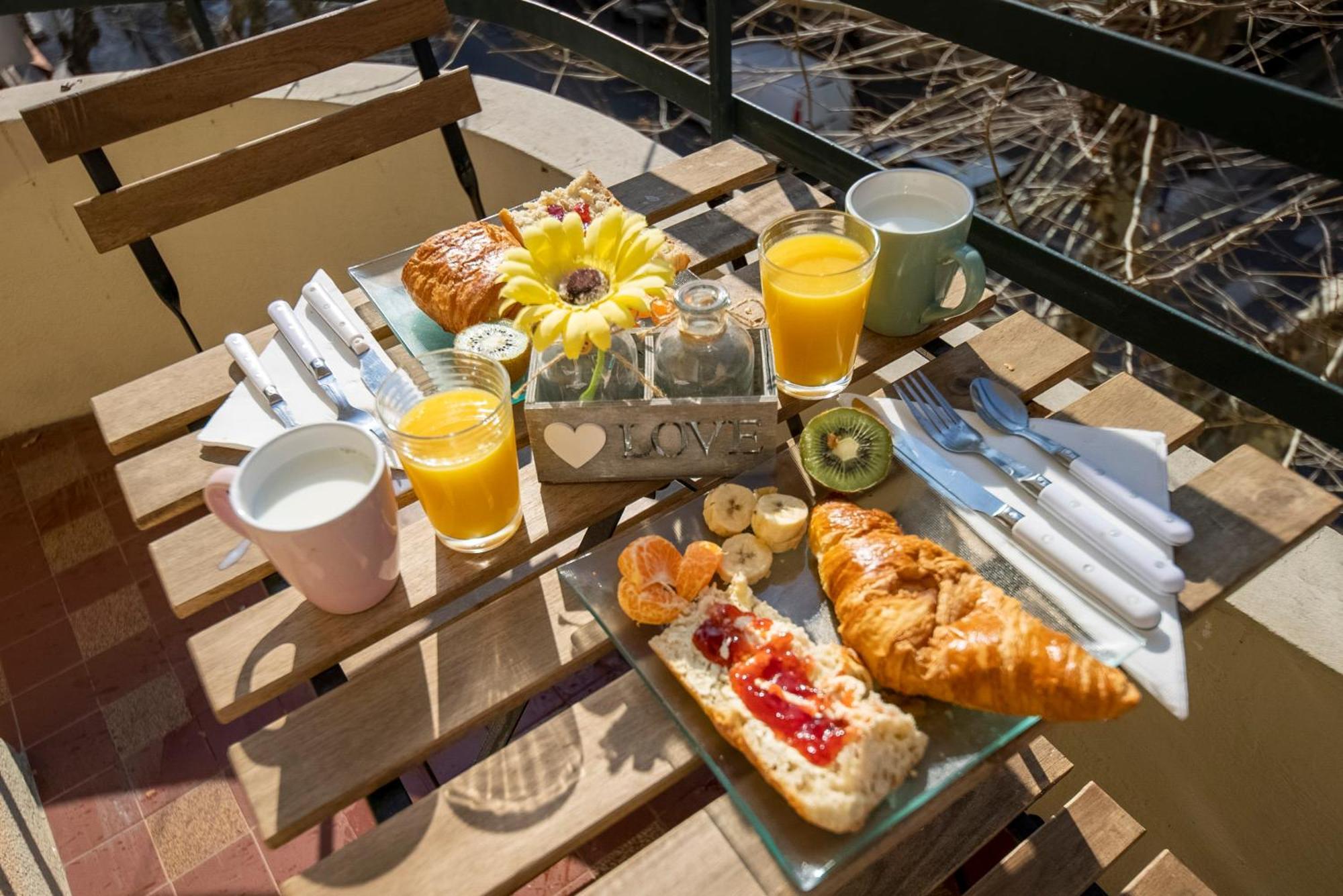 * Le Provencal * Cosy Flat 3 Min Walk From The Sea *