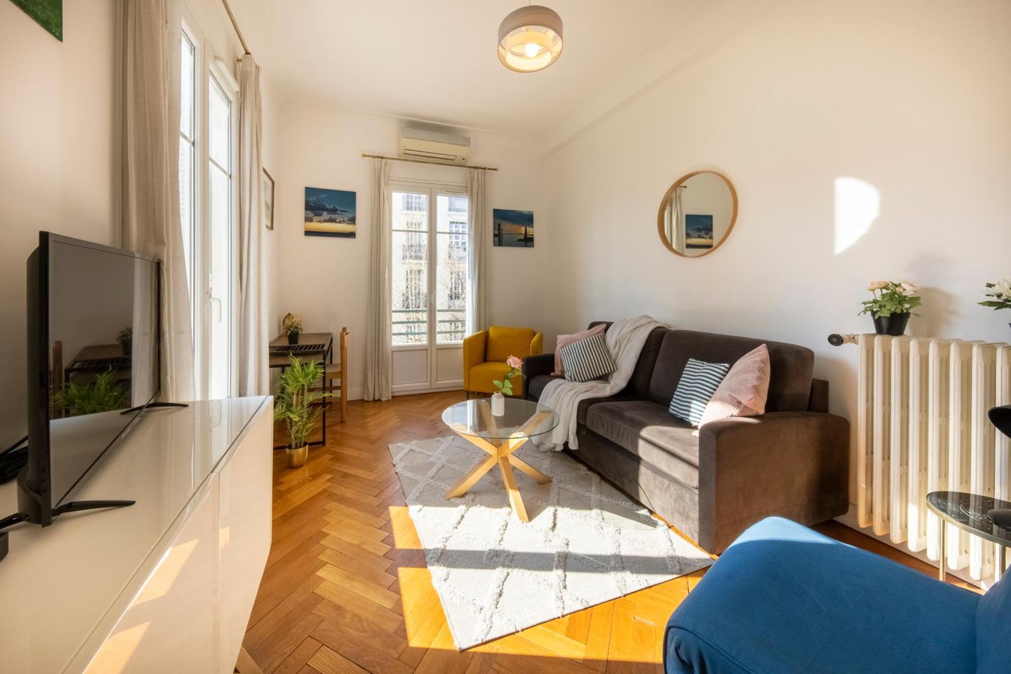 * Le Provencal * Cosy Flat 3 Min Walk From The Sea Appartement Nice