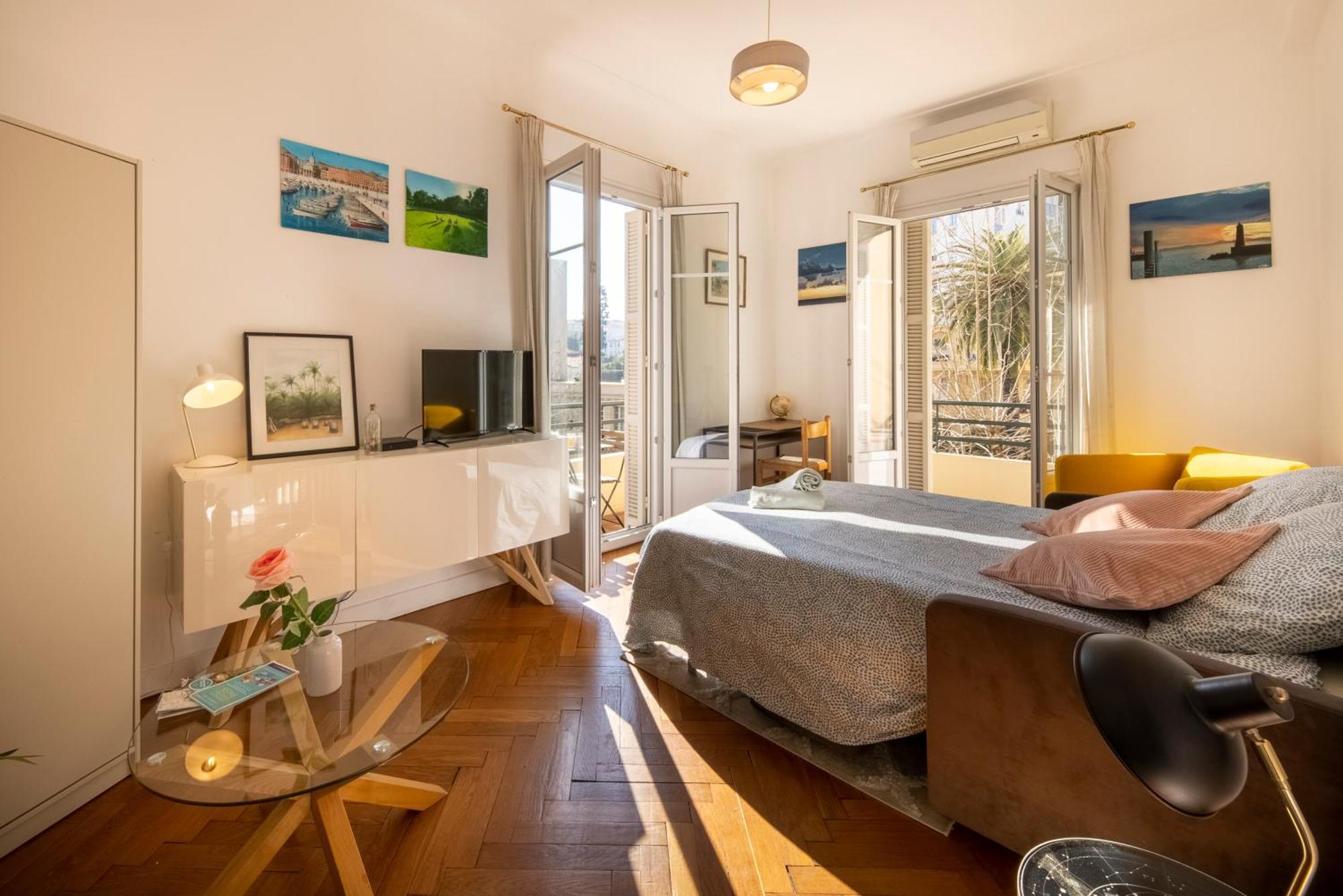 Appartement * Le Provencal * Cosy Flat 3 Min Walk From The Sea Nice