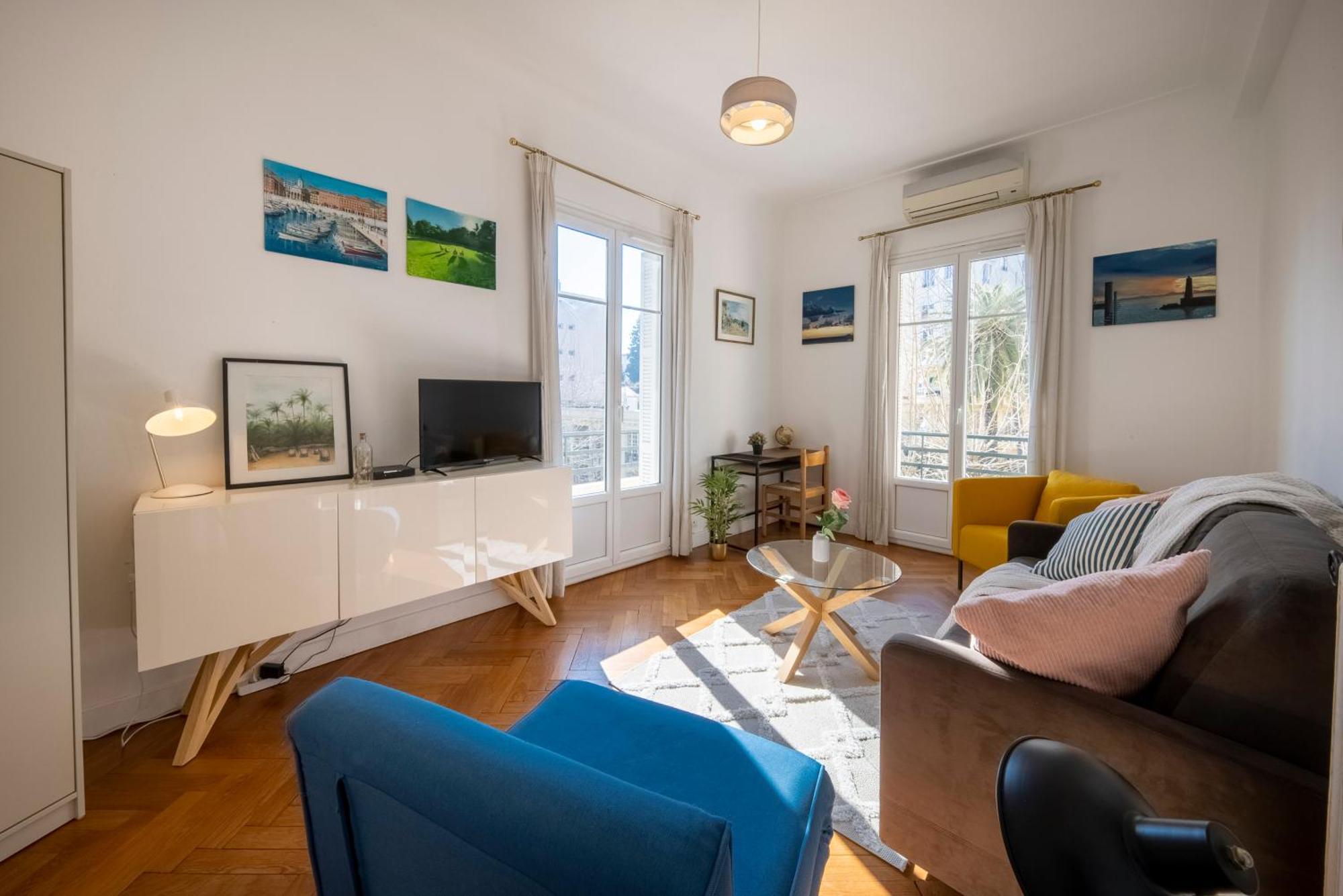* Le Provencal * Cosy Flat 3 Min Walk From The Sea *