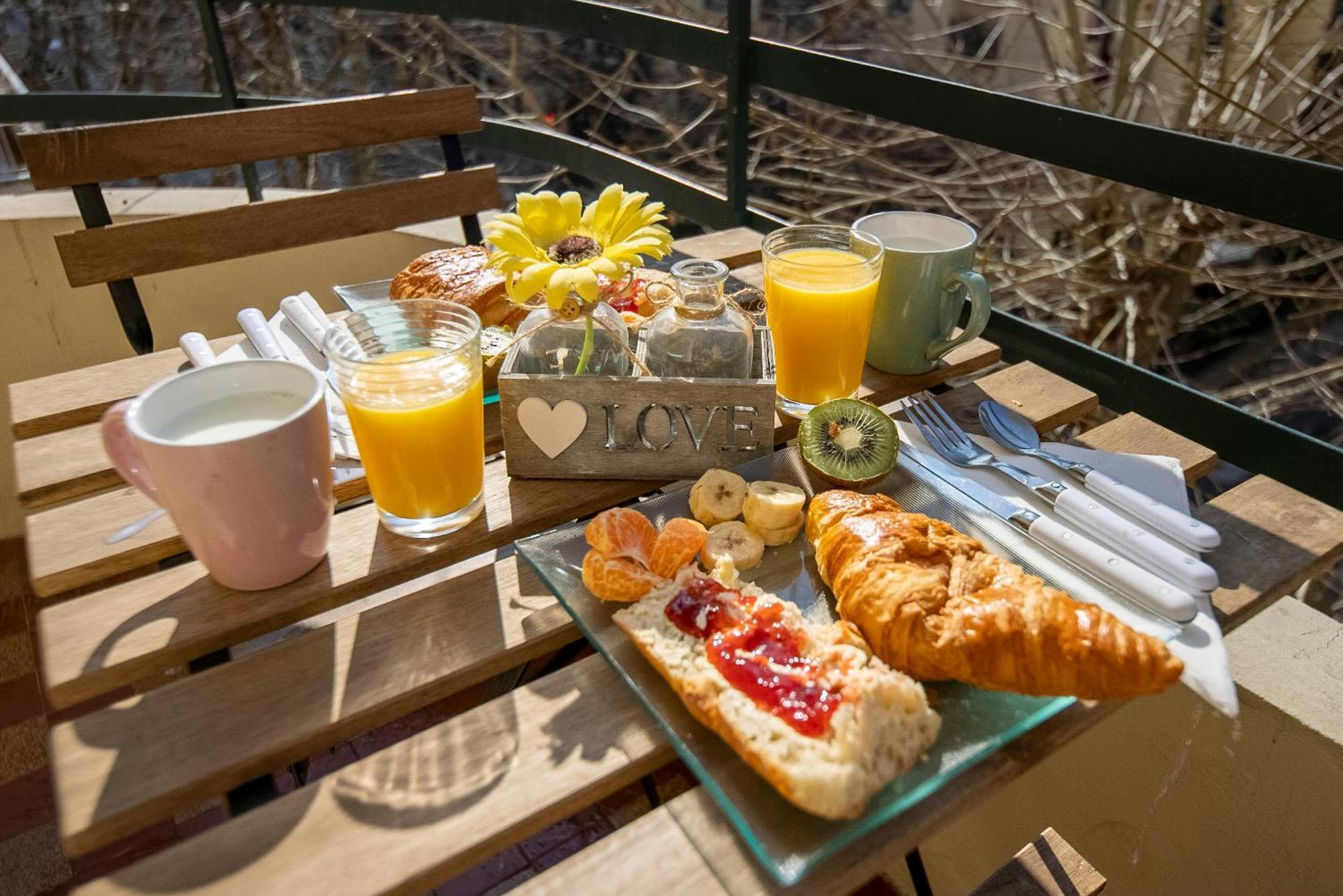 Appartement * Le Provencal * Cosy Flat 3 Min Walk From The Sea *